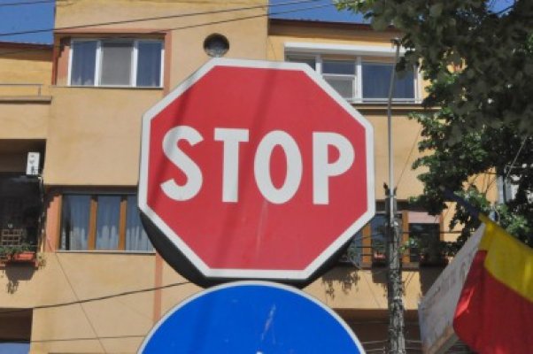 O şoferiţă de 63 de ani a ignorat indicatorul 